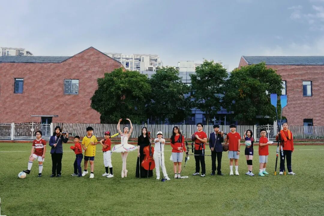在不确定的时代,什么样的学校值得托付孩子?